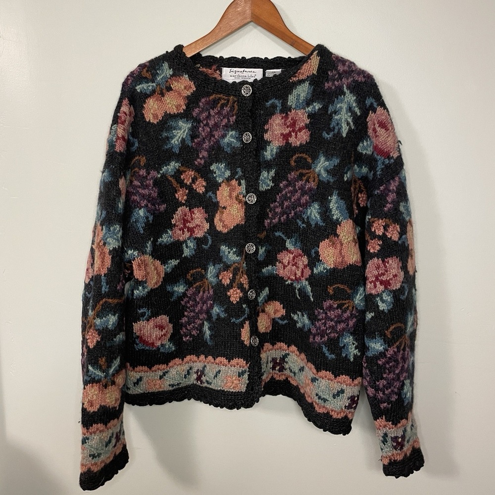 VTG Signatures by Northern Isles Wool Hand Knit Floral Cardigan Sweater Size L